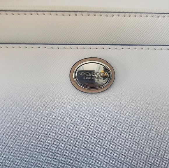 Coach new blue and white ombre wristlet - Picture 7 of 12